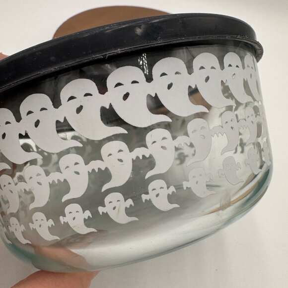 PYREX 4 Cup HALLOWEEN Storage Bowl three rows of ghost black lid - Picture 3 of 15